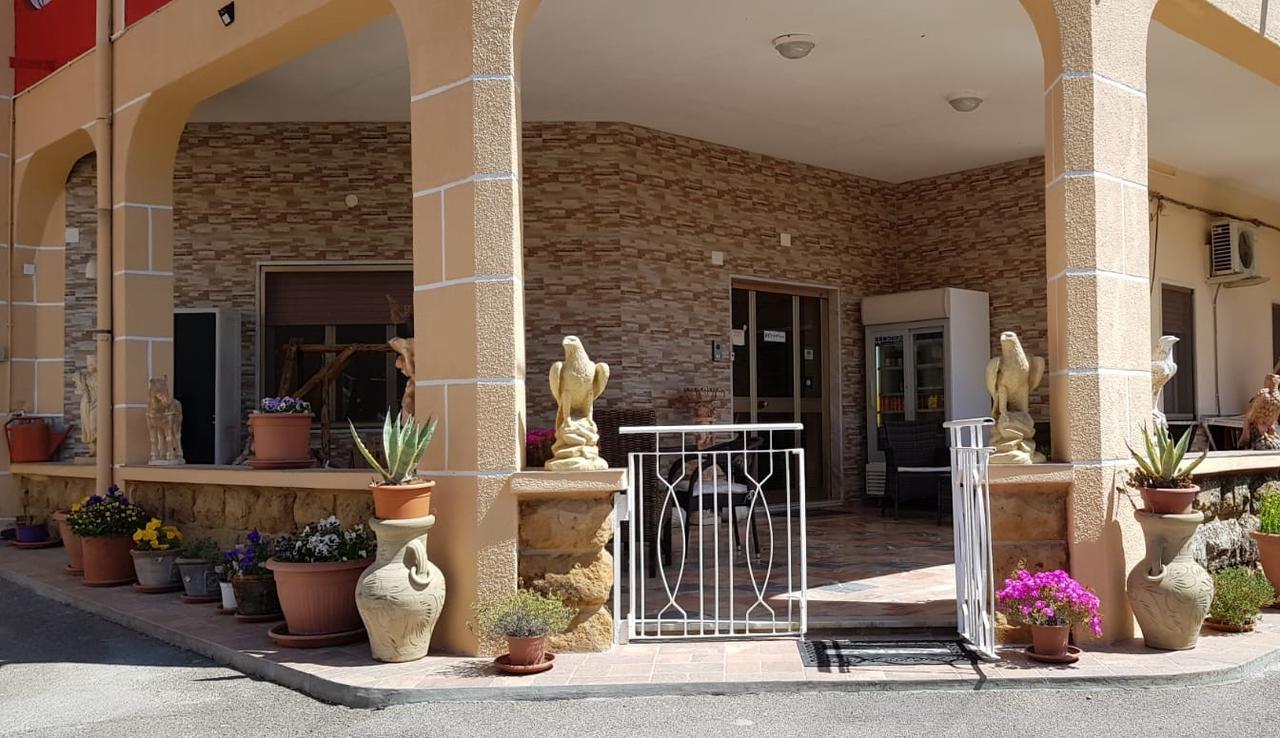 B&B - Affittacamere Da Pietro - Энна Экстерьер фото